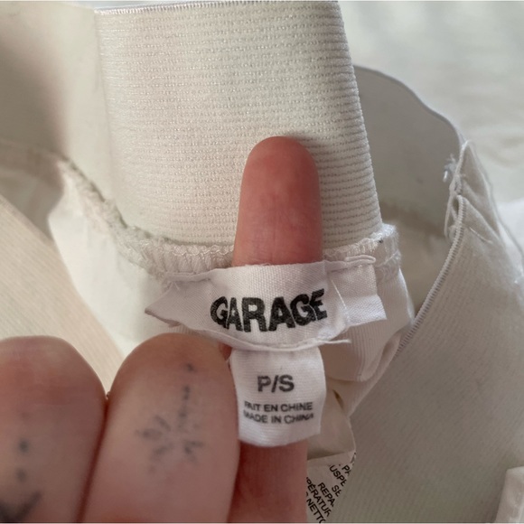 Garage Tennis Skirt - Picture 3 of 3